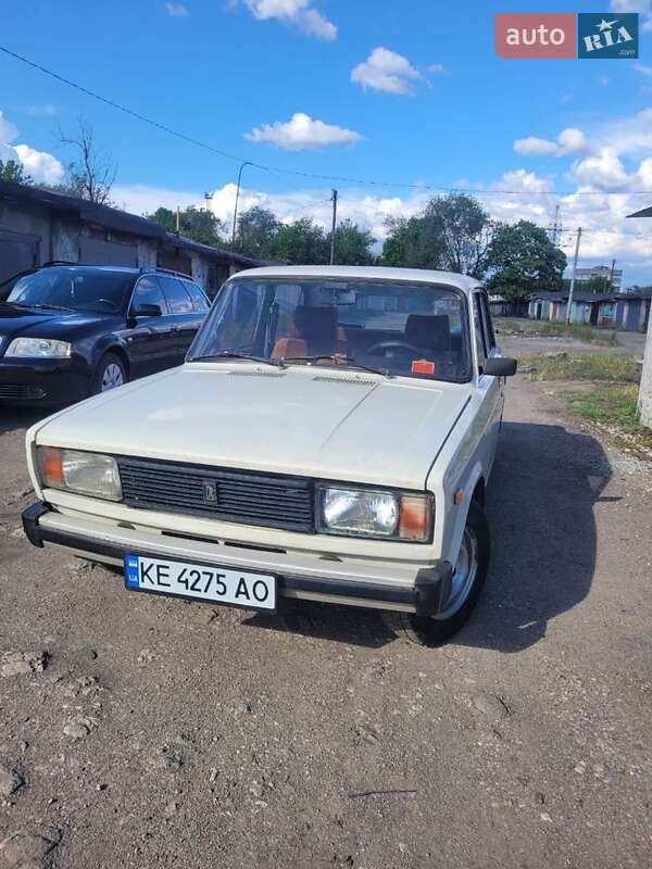 Седан ВАЗ / Lada 2105 1984 в Каменском фото Седан ВАЗ / Lada 2105 1984 в Каменском