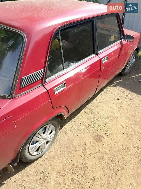 Седан ВАЗ / Lada 2105 1988 в Александрие
