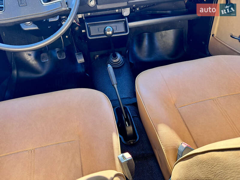 Седан ВАЗ / Lada 2105 1986 в Львове фото 50 Седан ВАЗ / Lada 2105 1986 в Львове