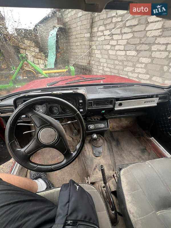 Седан ВАЗ / Lada 2105 1982 в Барвенкове фото 5 Седан ВАЗ / Lada 2105 1982 в Барвенкове