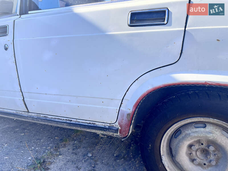 Седан ВАЗ / Lada 2105 1995 в Хмельницькому фото 15 Седан ВАЗ / Lada 2105 1995 в Хмельницькому