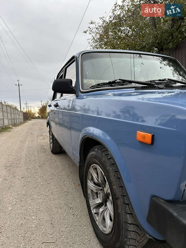 Седан ВАЗ / Lada 2105 2003 в Запорожье фото 3 Седан ВАЗ / Lada 2105 2003 в Запорожье