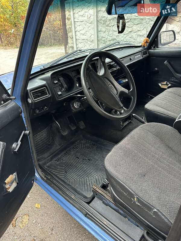 Седан ВАЗ / Lada 2105 2003 в Запорожье фото 12 Седан ВАЗ / Lada 2105 2003 в Запорожье