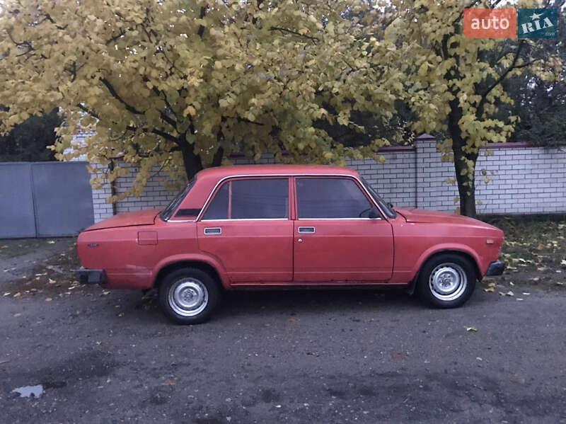Седан ВАЗ / Lada 2105 1982 в Новомосковську