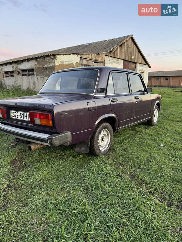 Седан ВАЗ / Lada 2105 1984 в Врадіївці фото 5 Седан ВАЗ / Lada 2105 1984 в Врадіївці