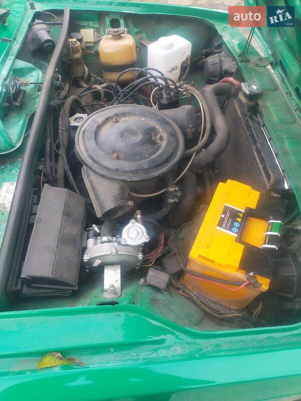 Седан ВАЗ / Lada 2105 1983 в Павлограде фото 4 Седан ВАЗ / Lada 2105 1983 в Павлограде