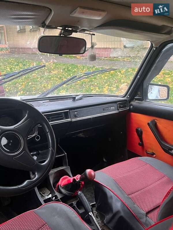 Седан ВАЗ / Lada 2105 1986 в Лубнах фото 4 Седан ВАЗ / Lada 2105 1986 в Лубнах