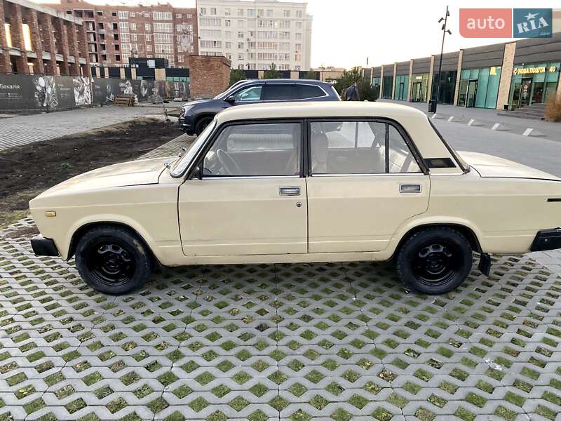 Седан ВАЗ / Lada 2105 1983 в Хмельницком фото 5 Седан ВАЗ / Lada 2105 1983 в Хмельницком