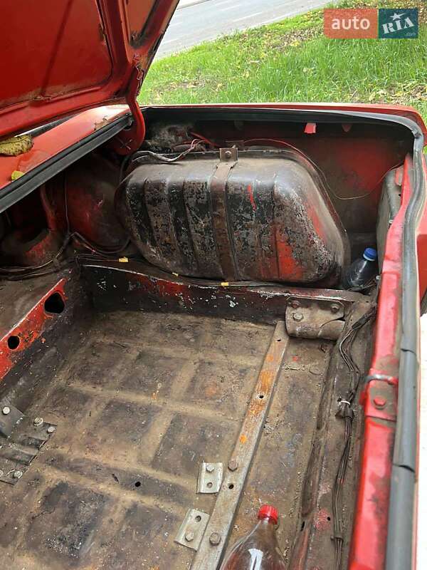 Седан ВАЗ / Lada 2105 1982 в Одессе фото 7 Седан ВАЗ / Lada 2105 1982 в Одессе