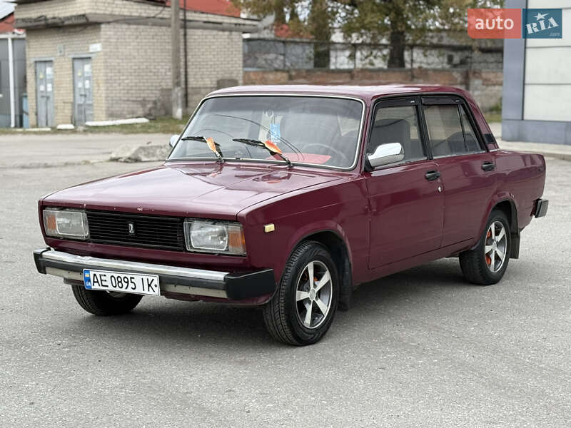 Седан ВАЗ / Lada 2105 1982 в Павлограде