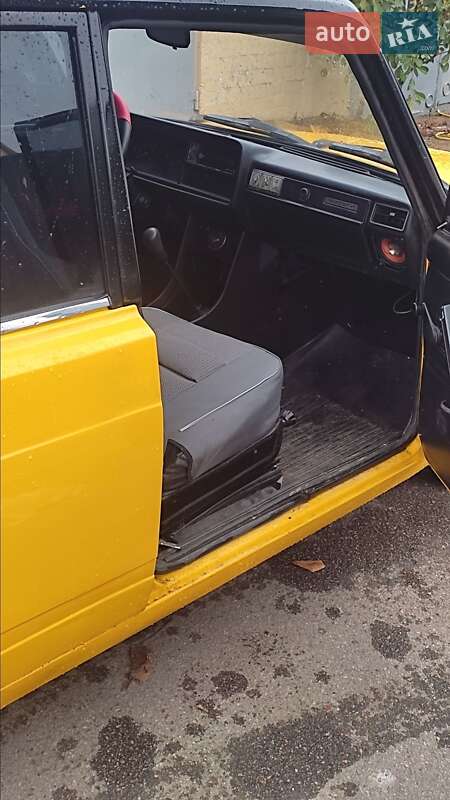 Седан ВАЗ / Lada 2105 1983 в Одесі фото 7 Седан ВАЗ / Lada 2105 1983 в Одесі