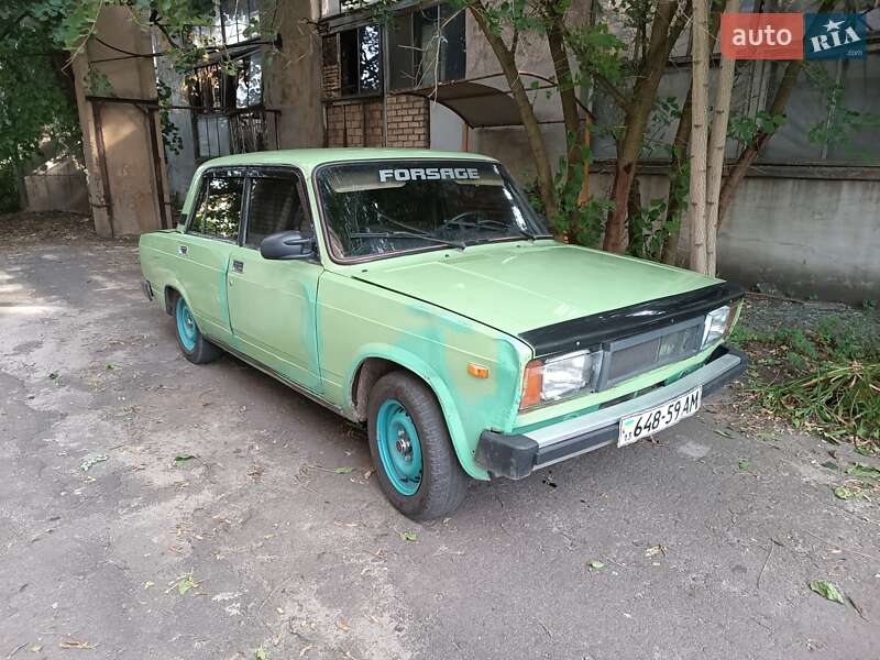 Седан ВАЗ / Lada 2105 1981 в Чернігові фото 2 Седан ВАЗ / Lada 2105 1981 в Чернігові