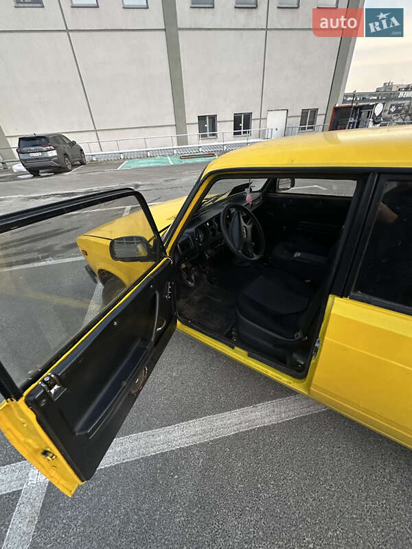 Седан ВАЗ / Lada 2105 1983 в Києві