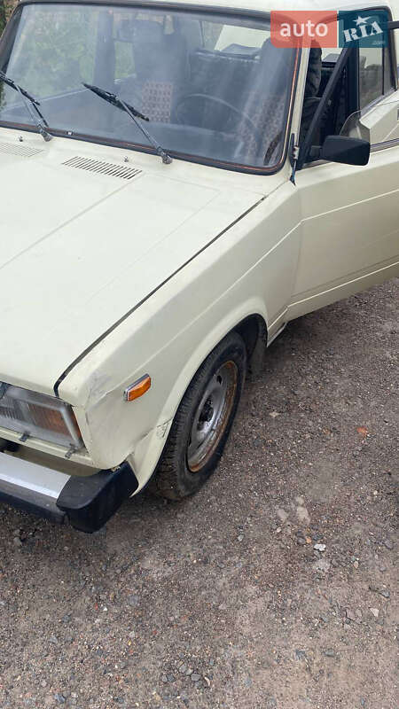 Седан ВАЗ / Lada 2105 1981 в Нововолынске фото 4 Седан ВАЗ / Lada 2105 1981 в Нововолынске