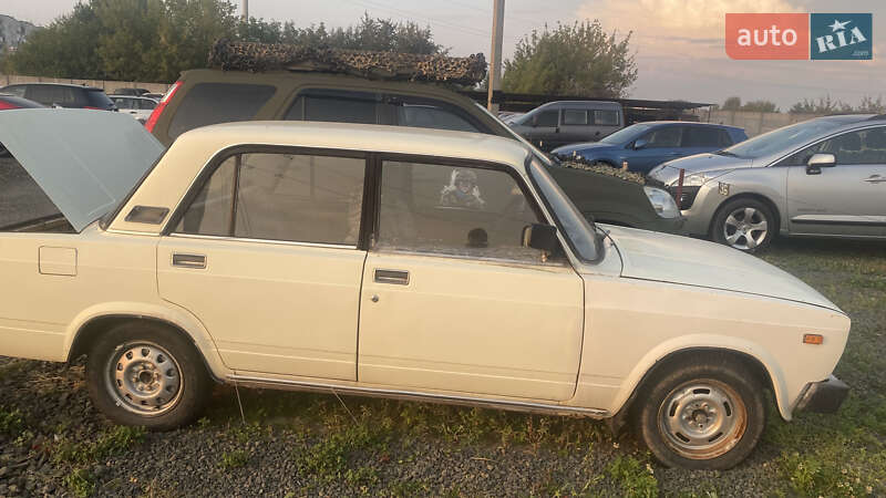 Седан ВАЗ / Lada 2105 1981 в Нововолынске фото 6 Седан ВАЗ / Lada 2105 1981 в Нововолынске