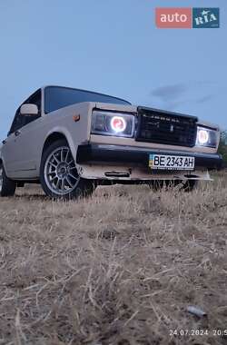 Седан ВАЗ 2105 1983 в Миколаєві