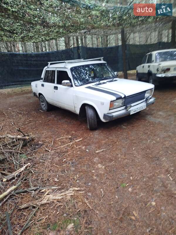 Седан ВАЗ / Lada 2105 1986 в Чернігові фото 2 Седан ВАЗ / Lada 2105 1986 в Чернігові