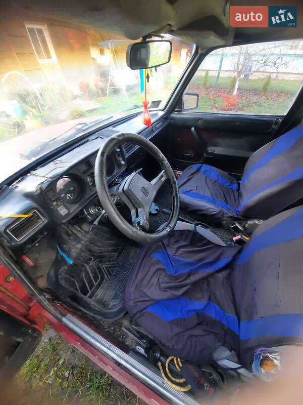 Седан ВАЗ / Lada 2105 1993 в Горохове