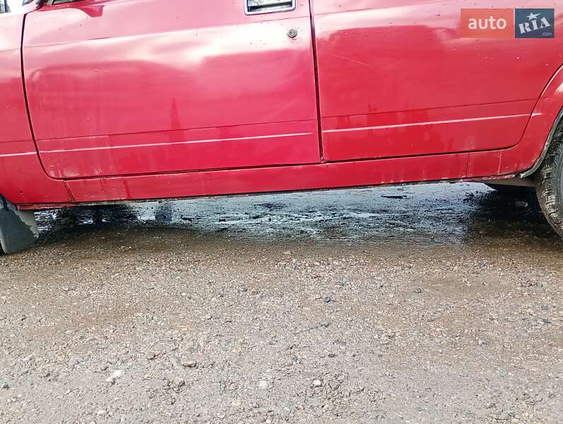 Седан ВАЗ / Lada 2105 1982 в Харькове фото 9 Седан ВАЗ / Lada 2105 1982 в Харькове