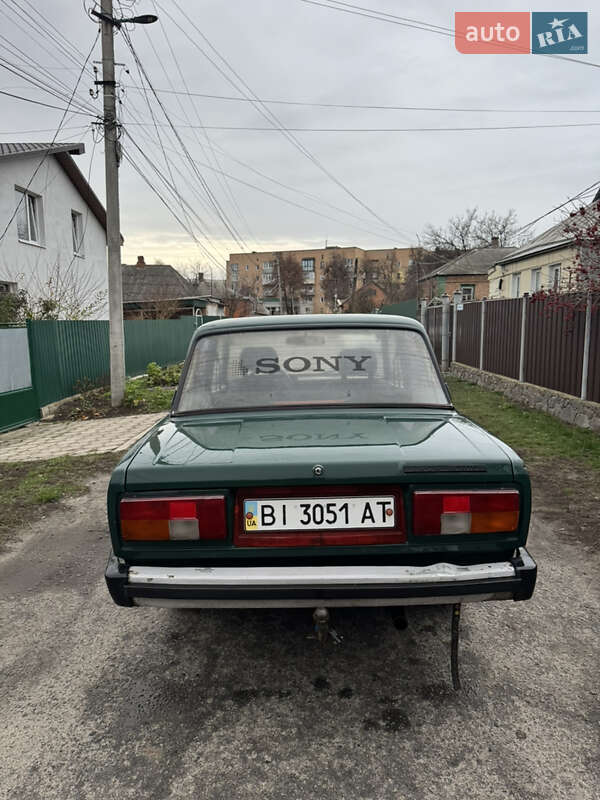 Седан ВАЗ / Lada 2105 1984 в Гадяче