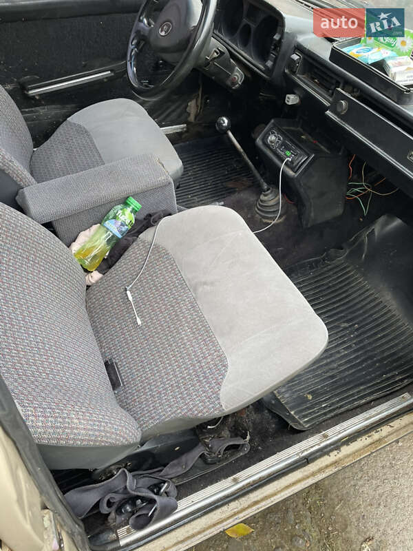 Седан ВАЗ / Lada 2105 1989 в Оратове