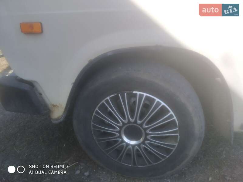 Седан ВАЗ / Lada 2105 1982 в Томаківці