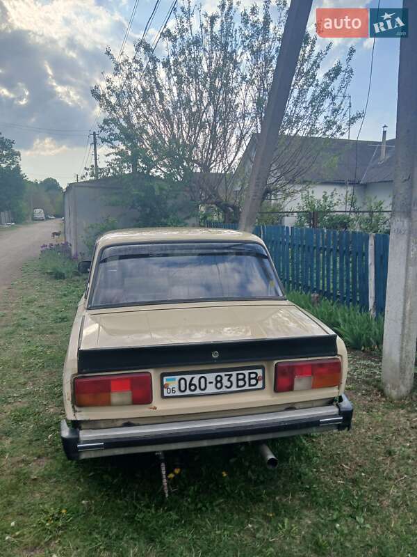 Седан ВАЗ / Lada 2105 1986 в Калинівці