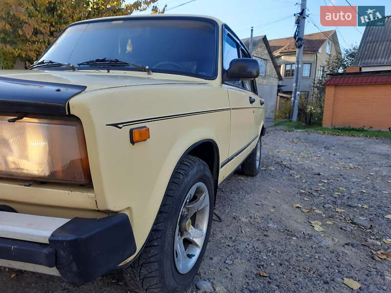 Седан ВАЗ / Lada 2105 1988 в Одесі