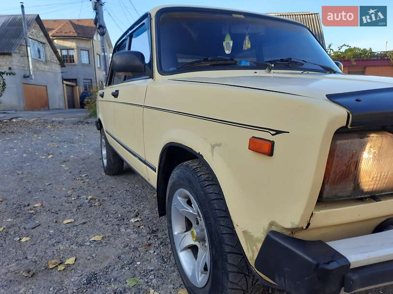 Седан ВАЗ / Lada 2105 1988 в Одесі
