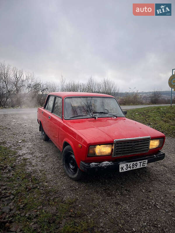 Седан ВАЗ / Lada 2105 1985 в Бережанах