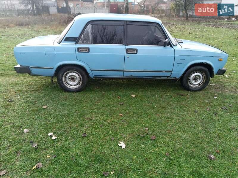 Седан ВАЗ / Lada 2105 1988 в Дніпрі