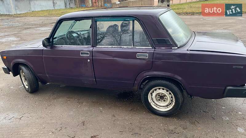 Седан ВАЗ / Lada 2105 2002 в Чернигове фото 3 Седан ВАЗ / Lada 2105 2002 в Чернигове
