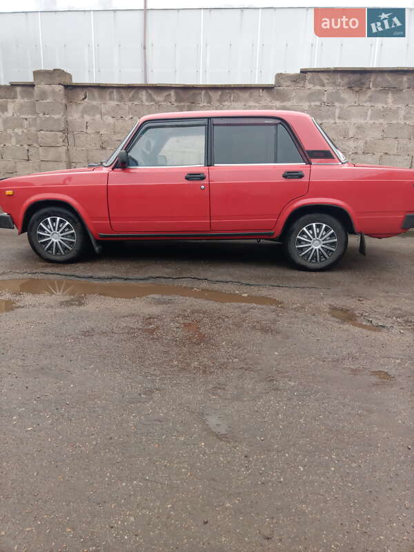 Седан ВАЗ / Lada 2105 1992 в Покрове фото 4 Седан ВАЗ / Lada 2105 1992 в Покрове