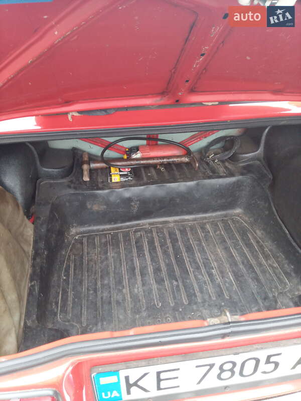 Седан ВАЗ / Lada 2105 1992 в Покрове фото 13 Седан ВАЗ / Lada 2105 1992 в Покрове