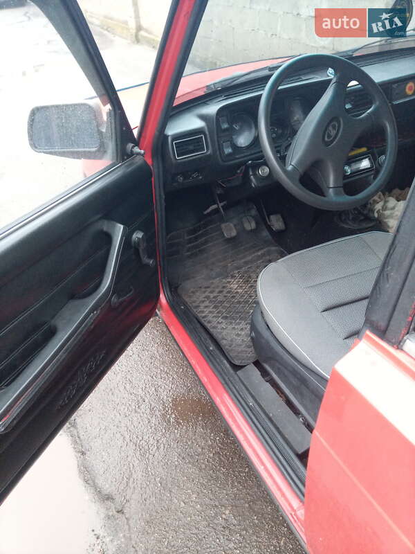 Седан ВАЗ / Lada 2105 1992 в Покрове фото 18 Седан ВАЗ / Lada 2105 1992 в Покрове