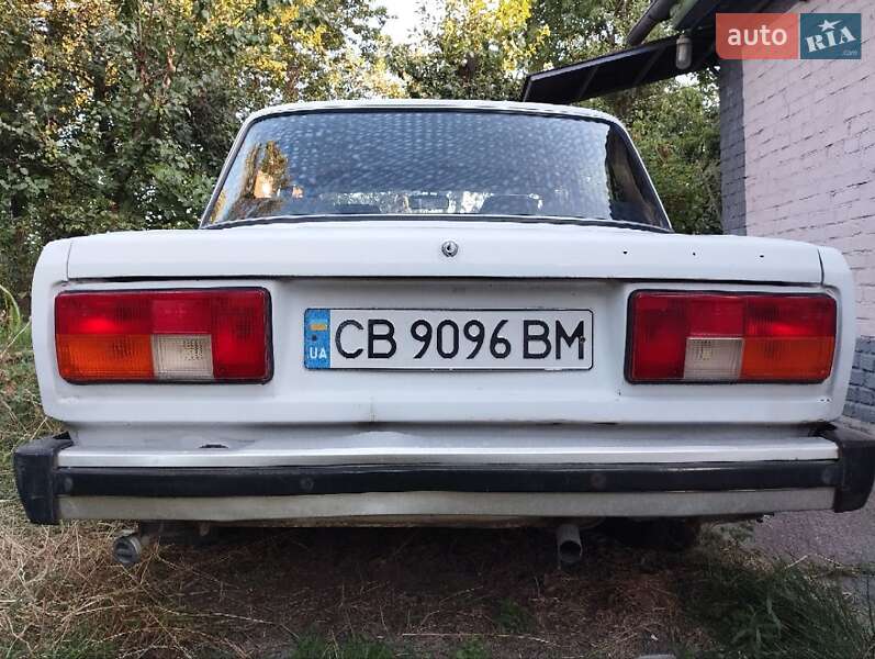 Седан ВАЗ / Lada 2105 1990 в Чернигове фото 5 Седан ВАЗ / Lada 2105 1990 в Чернигове