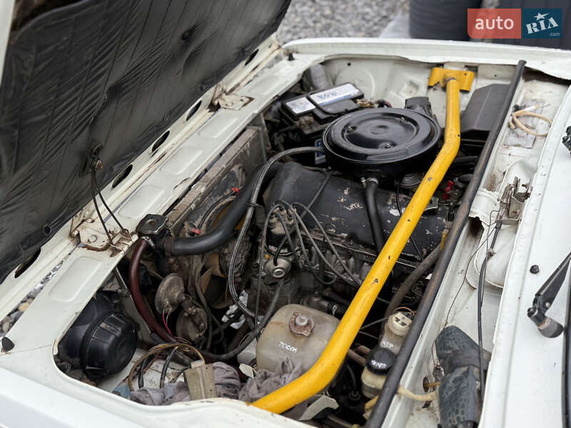 Седан ВАЗ / Lada 2105 1996 в Чернівцях фото 20 Седан ВАЗ / Lada 2105 1996 в Чернівцях