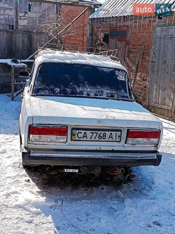 Седан ВАЗ / Lada 2105 1983 в Мерефа фото 3 Седан ВАЗ / Lada 2105 1983 в Мерефа