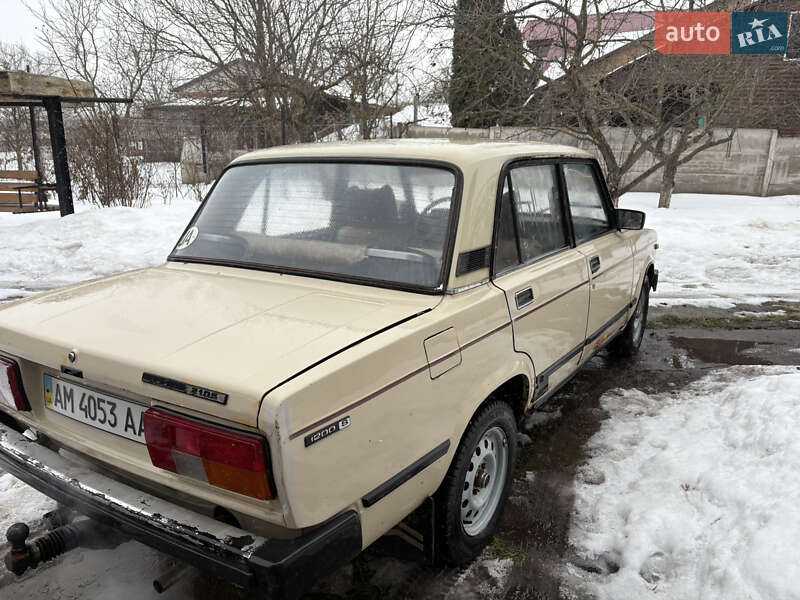 Седан ВАЗ / Lada 2105 1986 в Брусилове