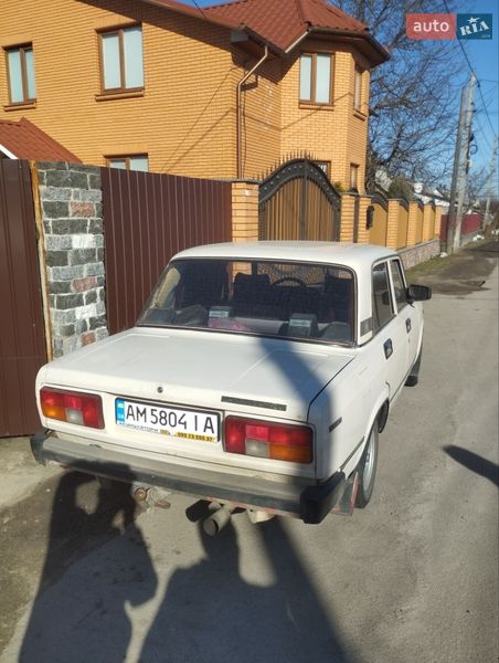 Седан ВАЗ / Lada 2105 1986 в Коростышеве