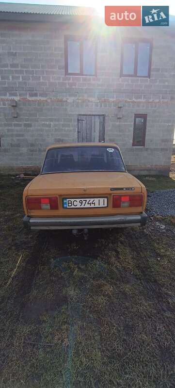 Седан ВАЗ / Lada 2105 1981 в Буске