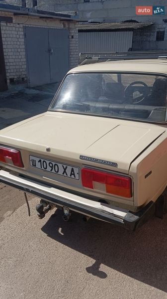 Седан ВАЗ / Lada 2105 1990 в Харькове