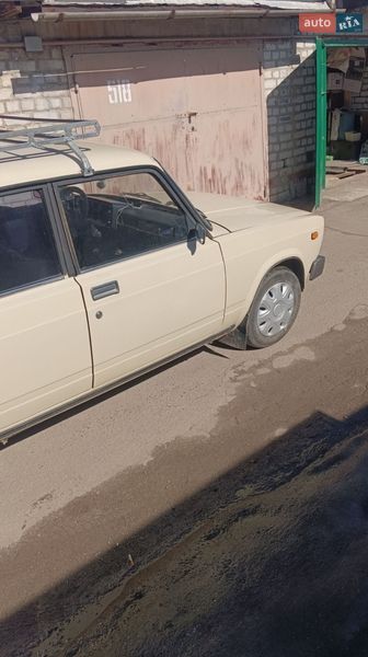 Седан ВАЗ / Lada 2105 1990 в Харькове