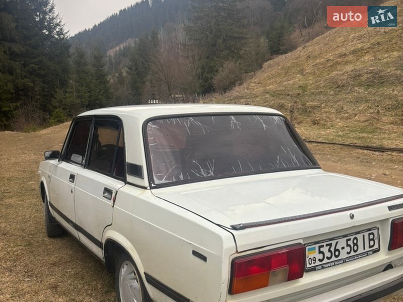 Седан ВАЗ / Lada 2105 1992 в Верховине