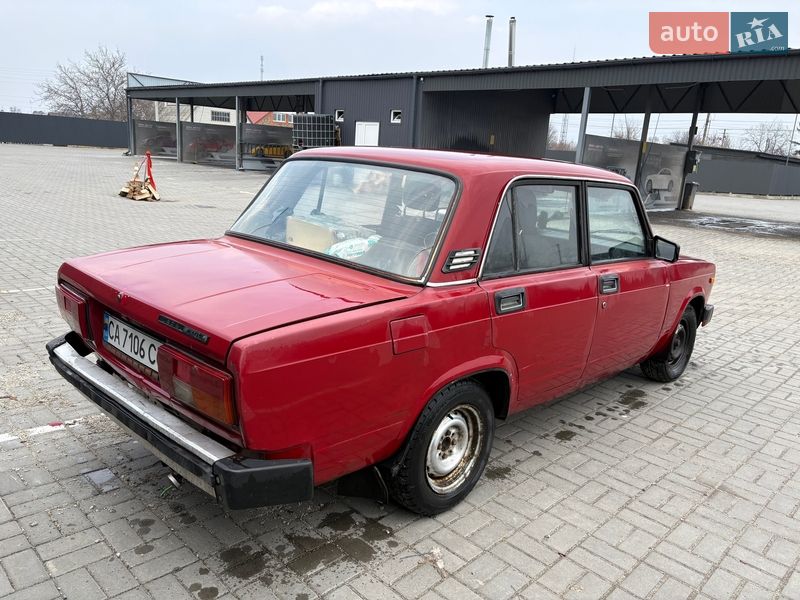 Седан ВАЗ / Lada 2105 1989 в Черкассах фото 4 Седан ВАЗ / Lada 2105 1989 в Черкассах