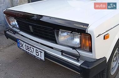Седан ВАЗ / Lada 2105 1989 в Ровно