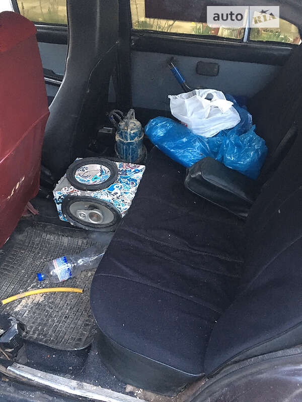 Седан ВАЗ / Lada 2106 1985 в Здолбунове фото 9 Седан ВАЗ / Lada 2106 1985 в Здолбунове