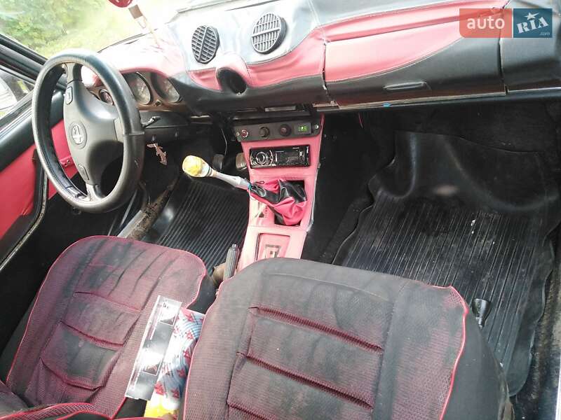 Седан ВАЗ / Lada 2106 1984 в Смеле