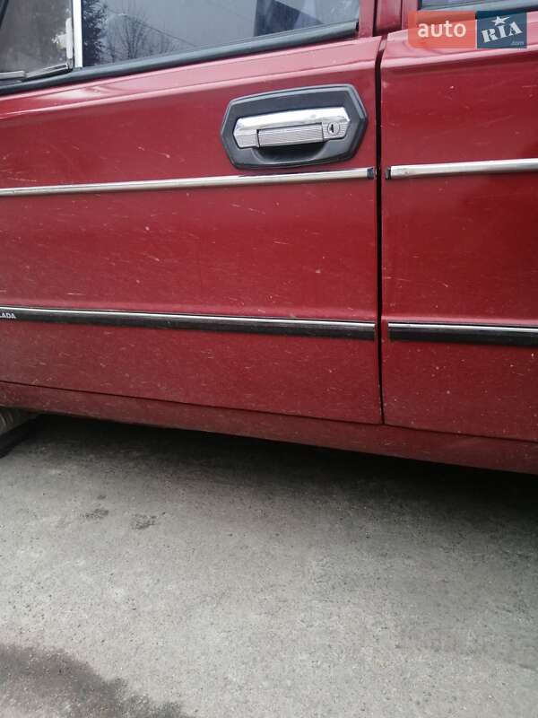 Седан ВАЗ / Lada 2106 1984 в Вышгороде