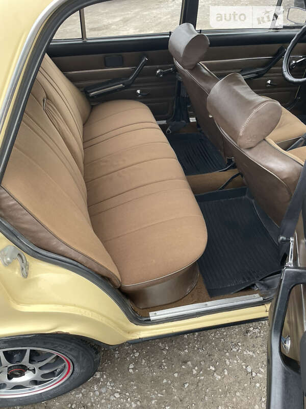 Седан ВАЗ / Lada 2106 1986 в Дніпрі